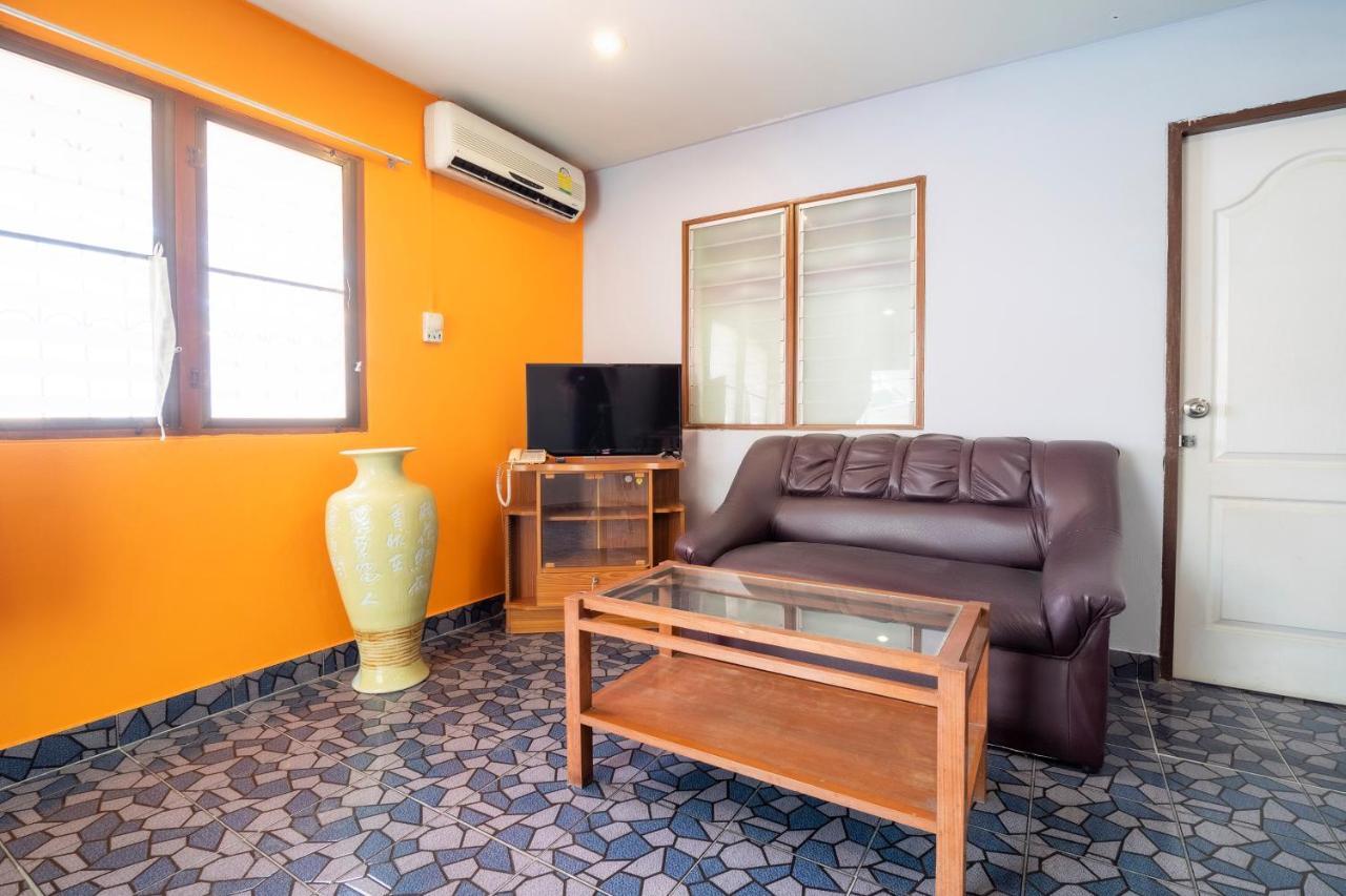Oyo 663 Green Beach Room Pattaya Εξωτερικό φωτογραφία